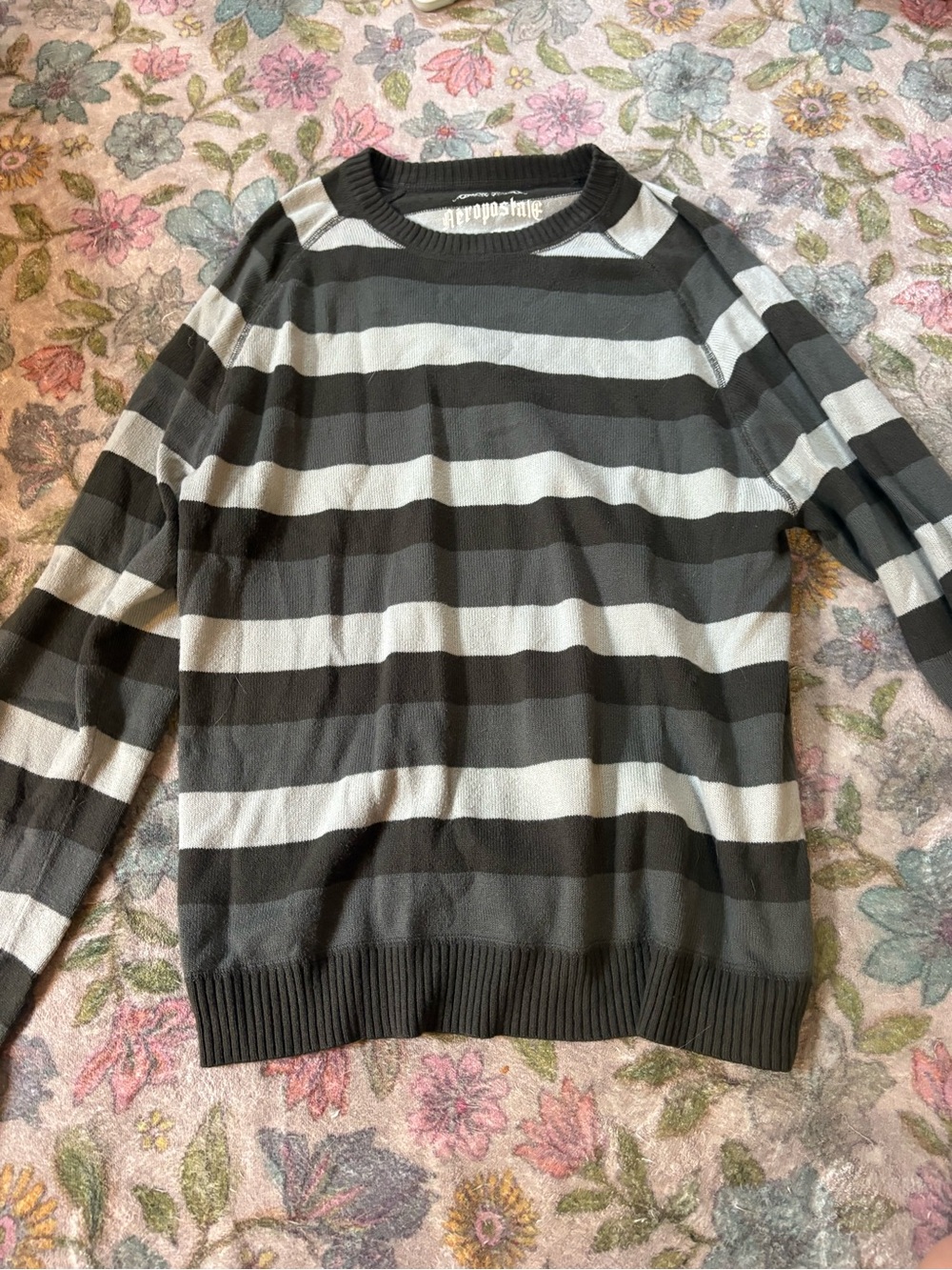 Aeropostale Black and gray Striped Crewneck Sweater